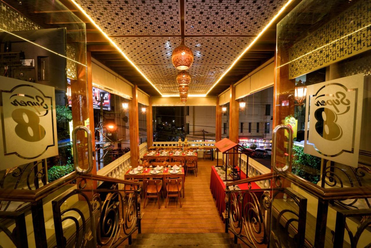 Super 8 By Wyndham Solo Hotel Ngoại thất bức ảnh